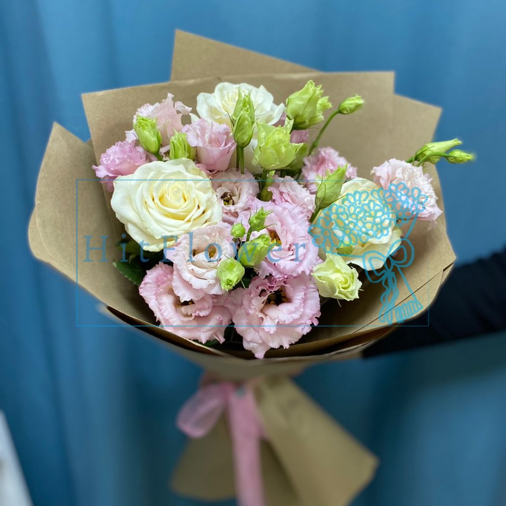 Букет цветов из: Розы и Лизиантусы